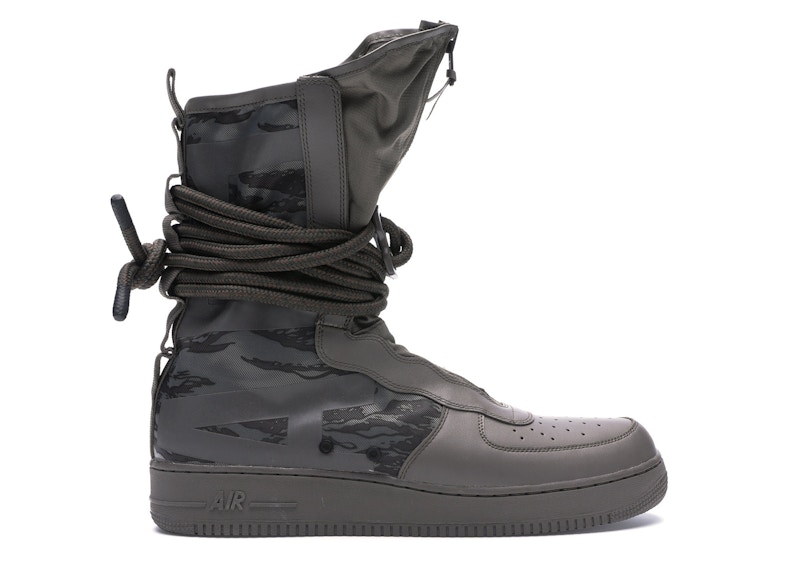 Nike SF Air Force 1 High Ridgerock Zwart