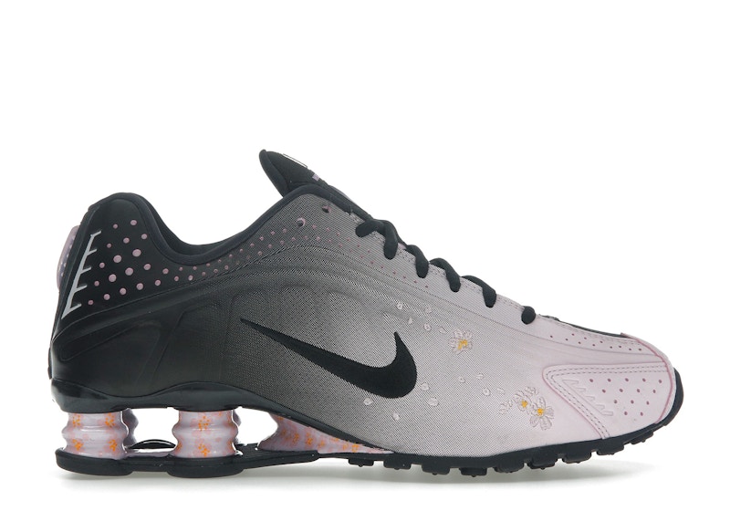 Nike Shox R4 Sakura Zwart
