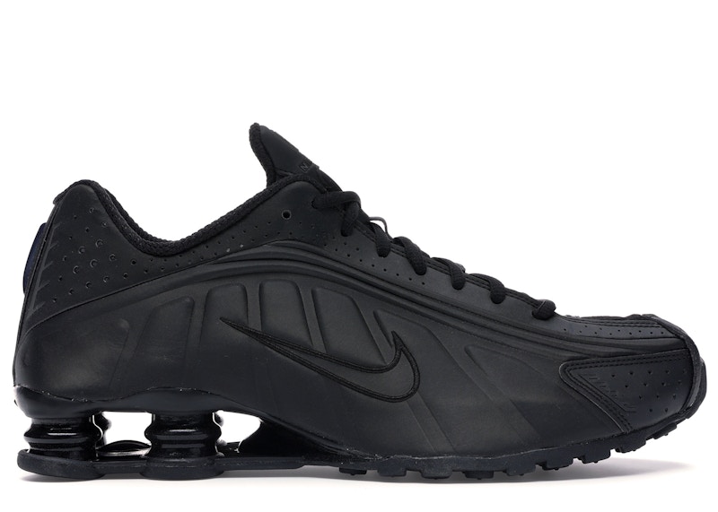 Nike Shox R4 Triple Zwart