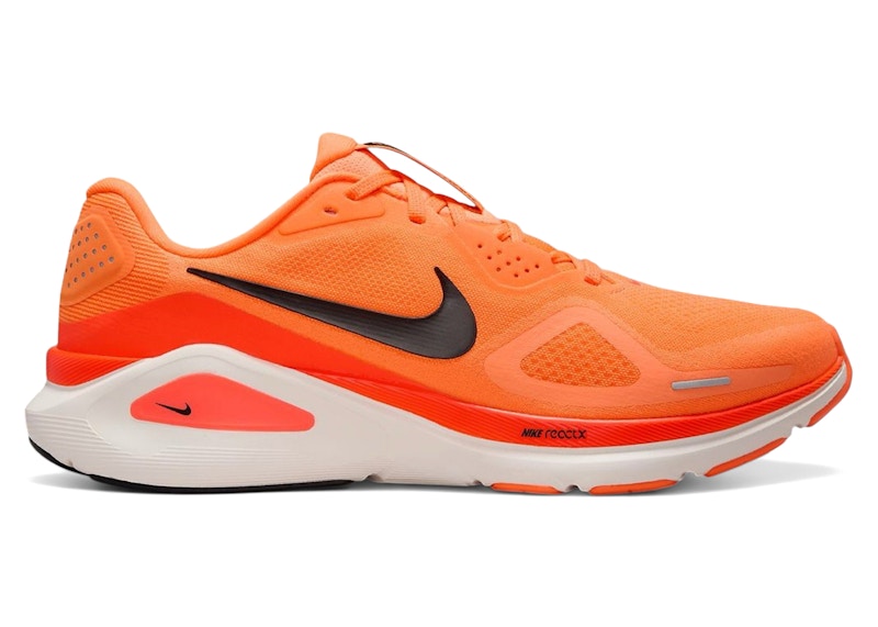 Nike Structure 26 Total Oranje