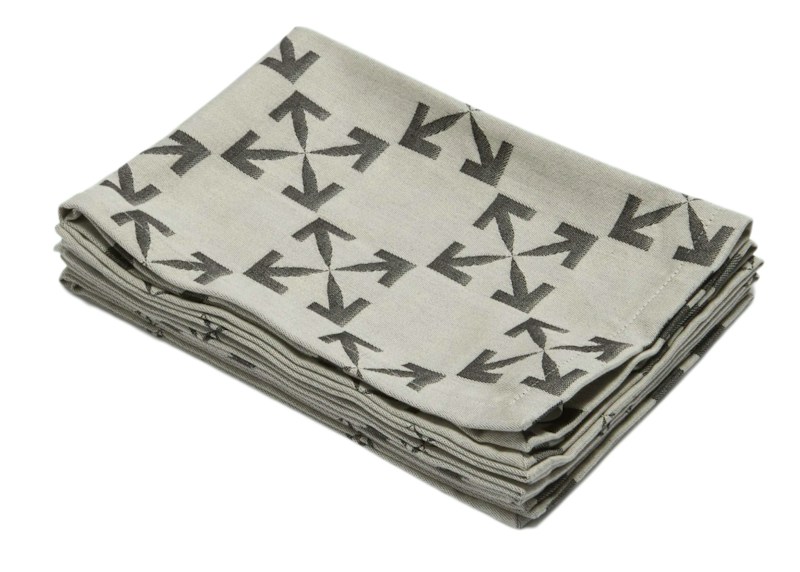 OFF- Arrow Pattern Table Mat