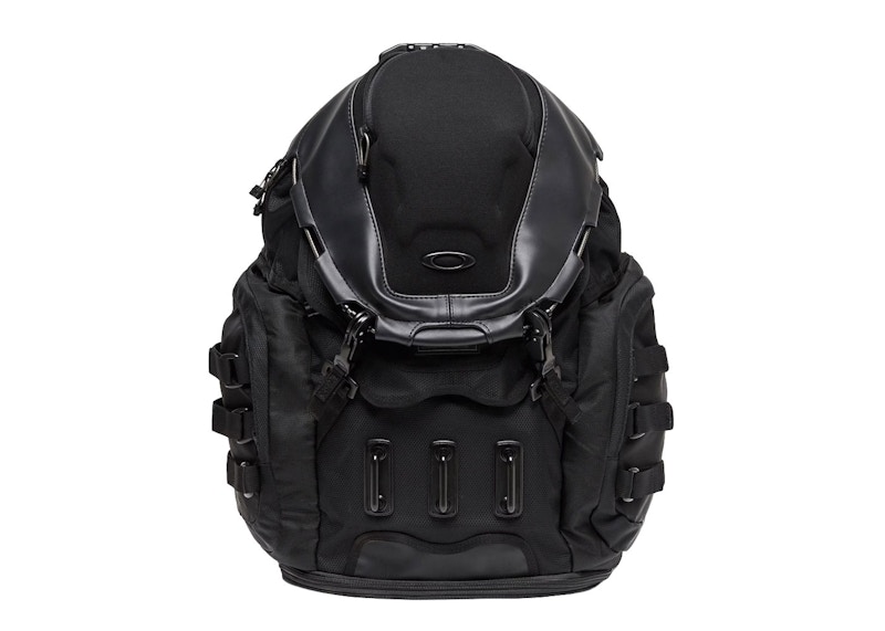 Oakley Kitchen Sink Backpack Stealth Zwart