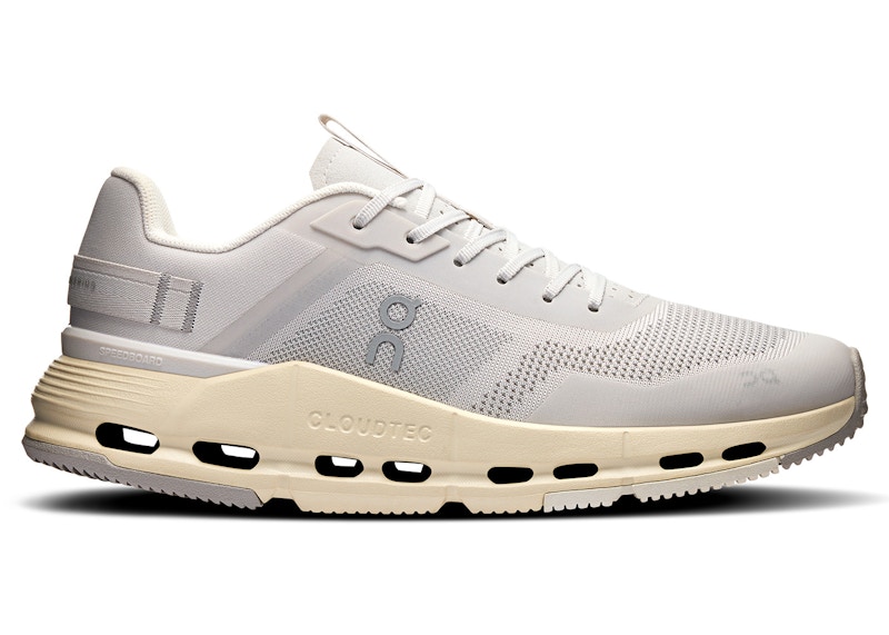 On Running Cloudnova Form 2 TT Wolf Creme