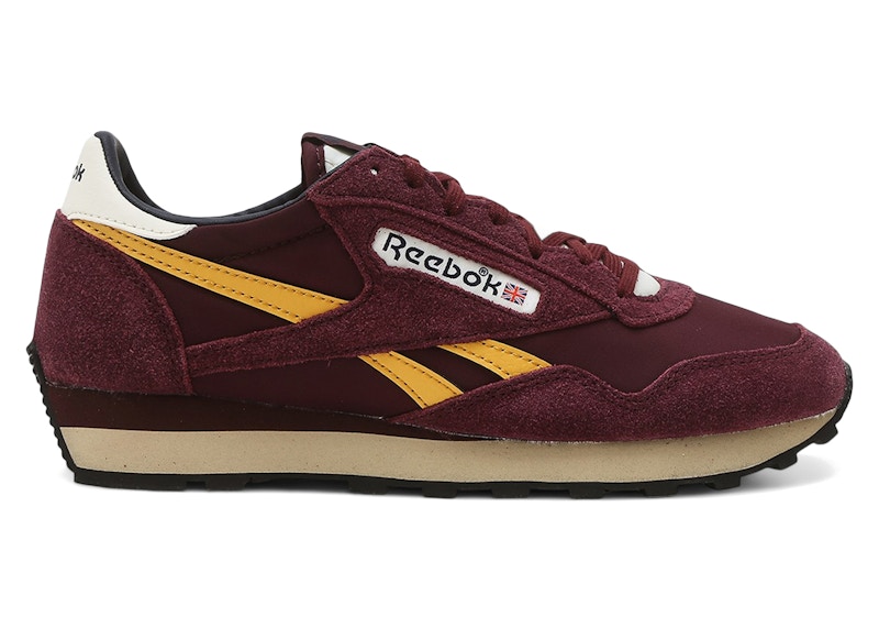 Reebok Aztec II Cherry Grit Zwart