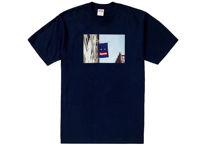 Supreme Banner Tee Blauw