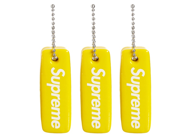 Supreme Floating Keychain Geel
