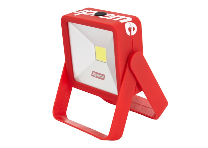 Supreme Magnetic Kickstand Light Rood