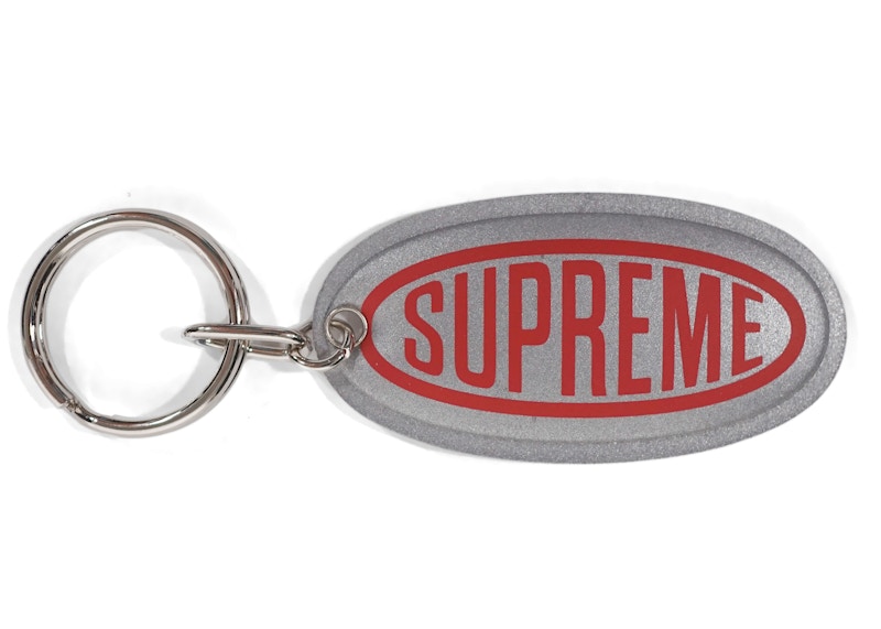 Supreme Reflective Keychain Zilver
