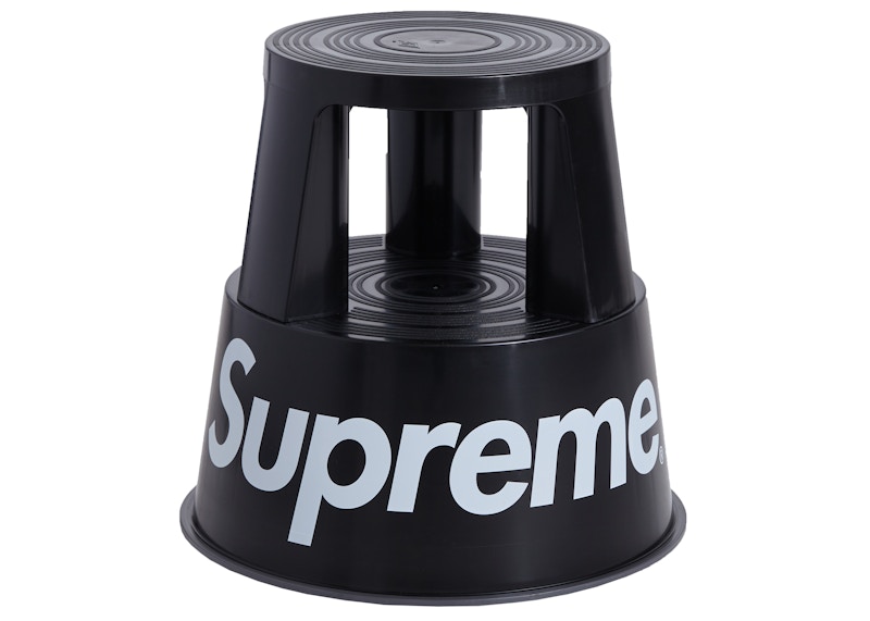 Supreme Wedo Step Stool Zwart