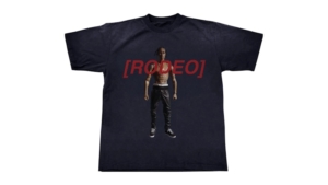 Travis Scott Rodeo 10 Years Action Figure Tee Zwart