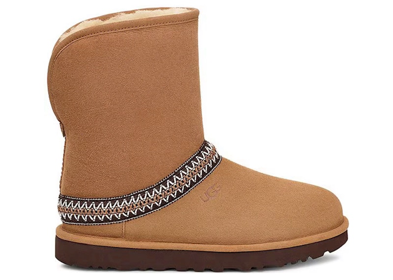 UGG Classic Short Crescent Boot Chestnut