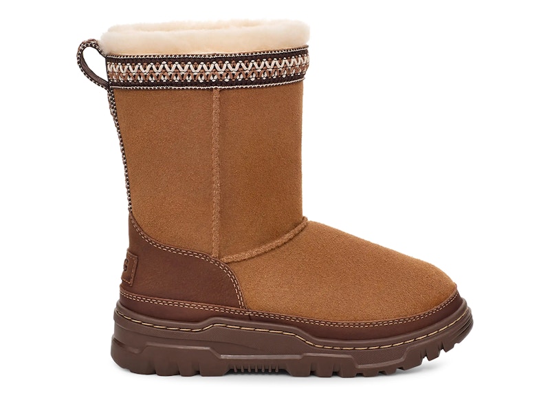 UGG Classic Short TrailGazer Boot Chestnut