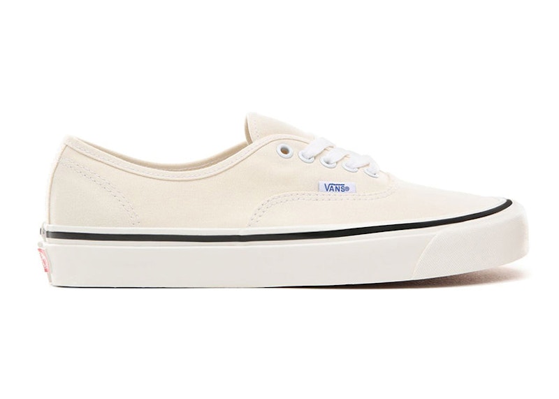 Vans Authentic 44 DX Sail Zwart