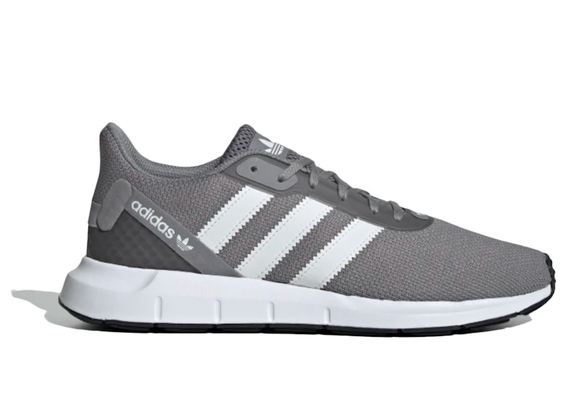 adidas Swift Run RF Three Zwart