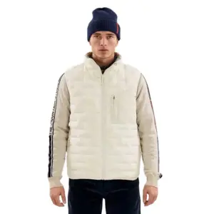 The Mountain Studio Reversible Light Vest Almond Milk / Seneca Rock