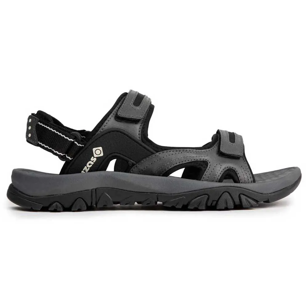 Izas Tundra Sandalen Zwart