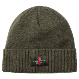 The Mountain Studio Cashmere Mix Cross Logo Muts Groen