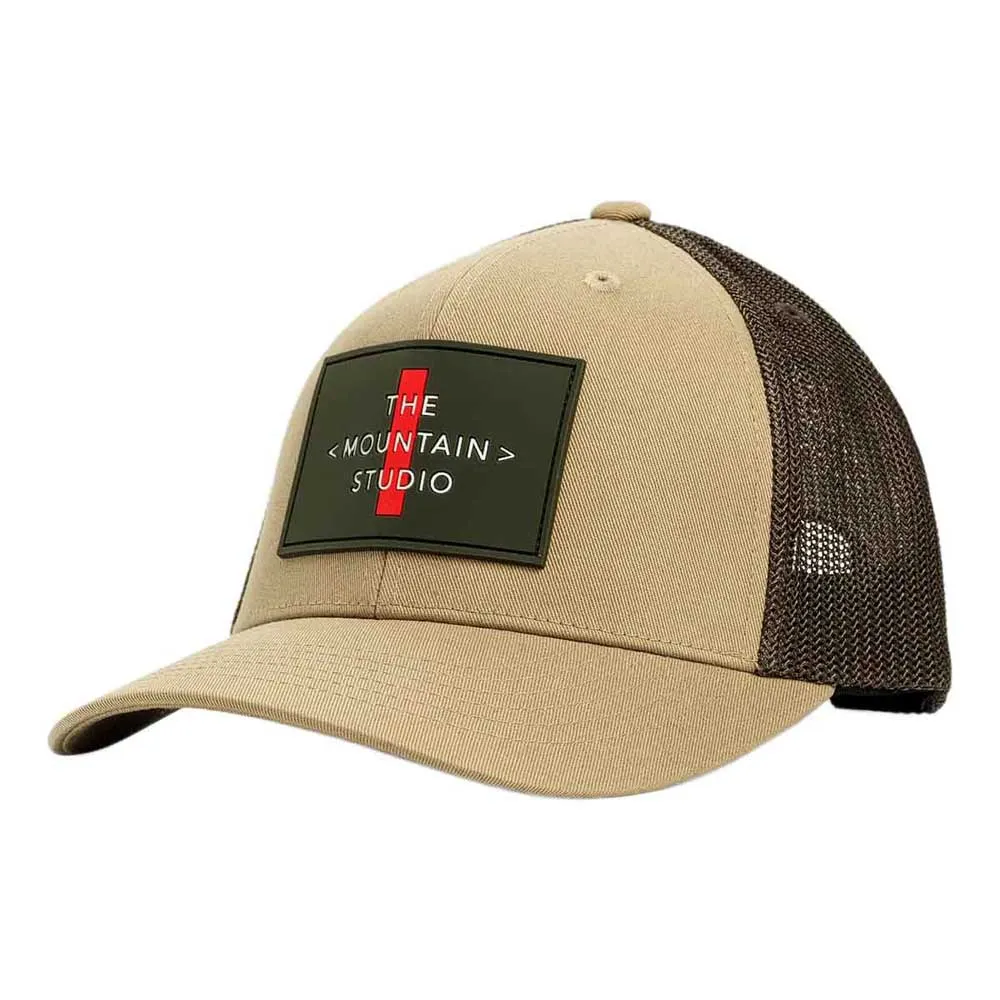 The Mountain Studio Mesh Cross Logo Pet Creme