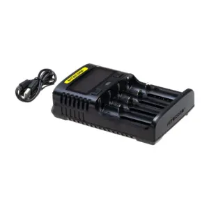 Nitecore Um4 Batterijlader Zwart