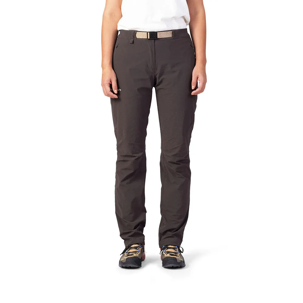 Hannah Atta Broek Raven