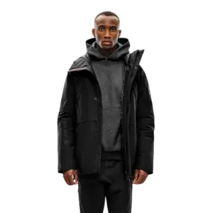 The Mountain Studio Gore-tex® Parka Zwart
