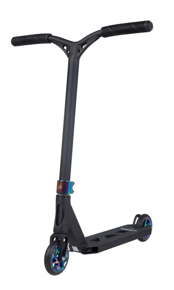 Striker Lux Youth Rainbow Stuntstep Complete Zwart
